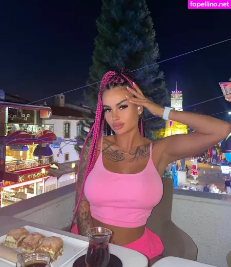 Anechka Meom OnlyFans Thumbnail #FrBKsxpiYi