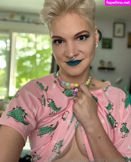 Anervoussole OnlyFans Thumbnail #MTxNYJ8Ubz