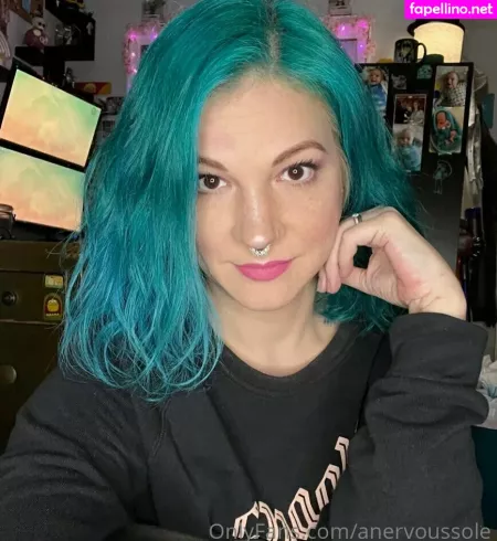 Anervoussole OnlyFans Thumbnail #ng0sVp5Vtc