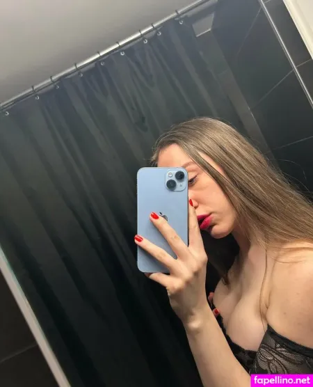 Ange Elle OnlyFans Thumbnail #0wDdGpKzwg