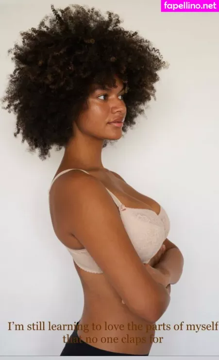 Ange Sophie Reich OnlyFans Thumbnail #4MoZ24oX4S