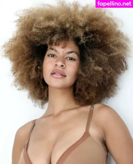 Ange Sophie Reich OnlyFans Thumbnail #KlmqzpWqoO
