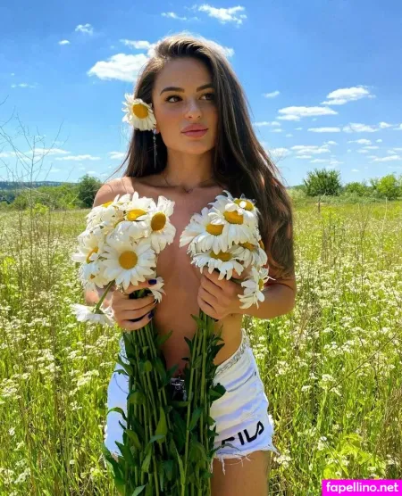 Angel Baby25 OnlyFans Thumbnail #6H073814F4