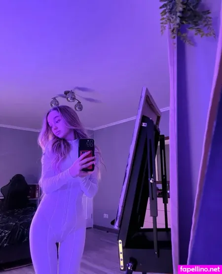 Angel Crystal 1 OnlyFans Thumbnail #4QBqVnNSMA