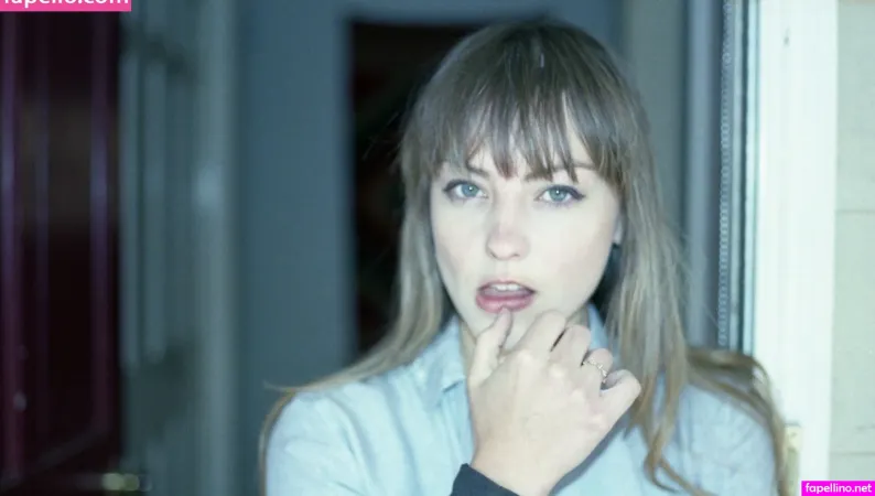Angel Olsen OnlyFans Thumbnail #9LVSjLBJ4d
