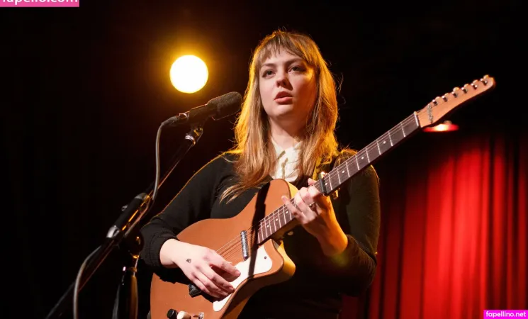 Angel Olsen OnlyFans Thumbnail #F0C1Jr8NA5