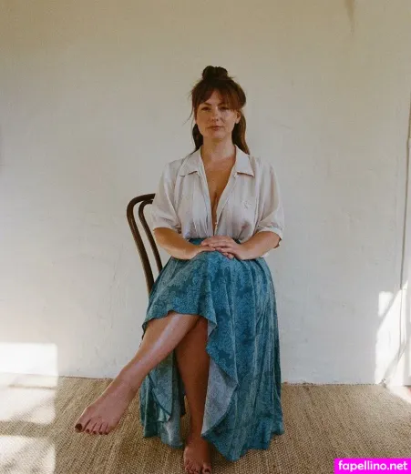 Angel Olsen OnlyFans Thumbnail #HEtA0mexES