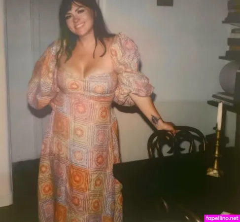 Angel Olsen OnlyFans Thumbnail #WJUzi9w6sD