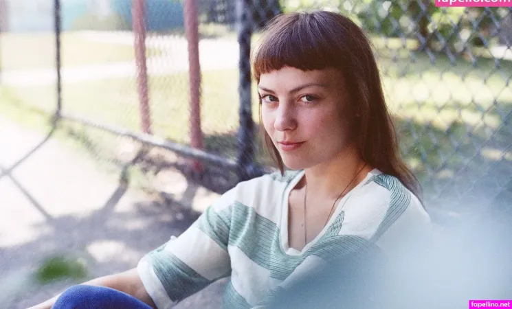Angel Olsen OnlyFans Thumbnail #d4y1kWdJQt