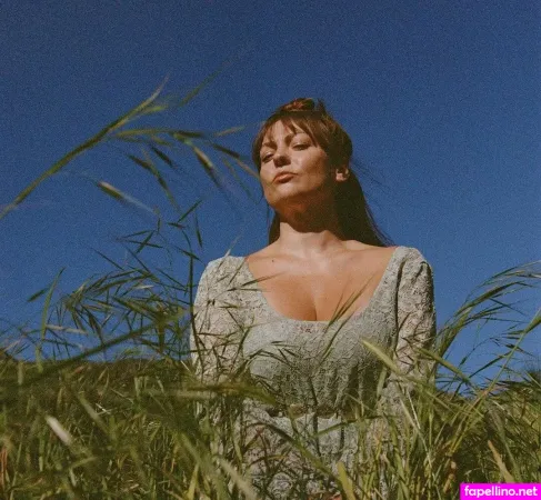 Angel Olsen OnlyFans Thumbnail #pLuJ5cxF7T