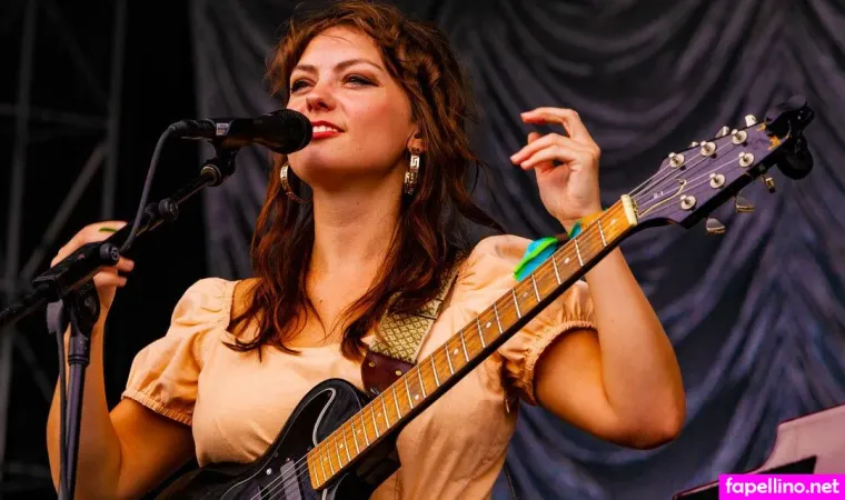 Angel Olsen OnlyFans Thumbnail #zwVfmdXslS