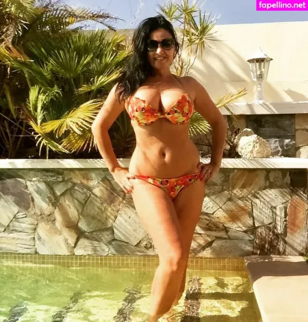 Angela Cavagna OnlyFans Thumbnail #p45RiO1njs