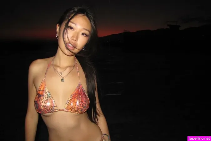 Angela Chin OnlyFans Thumbnail #1ABp7lsSSD