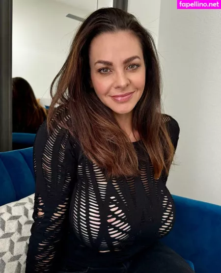 Angela Grey OnlyFans Thumbnail #BCo3OKmQOk