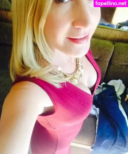 Angela Kinsey OnlyFans Thumbnail #DpLPXbL0v7