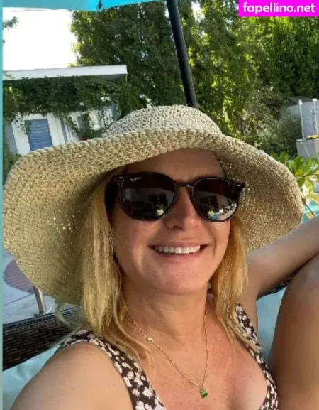 Angela Kinsey OnlyFans Thumbnail #KDHgbk5uzr