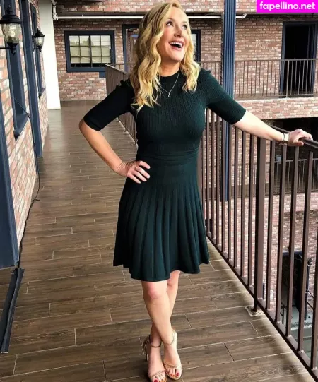 Angela Kinsey OnlyFans Thumbnail #QkyLYnIqCw