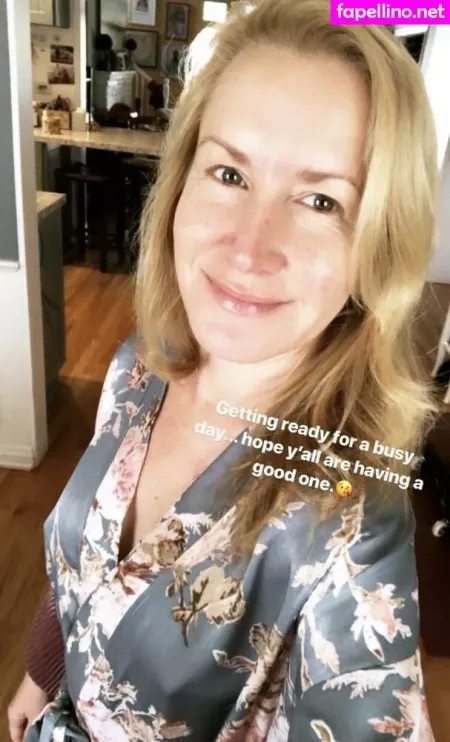 Angela Kinsey OnlyFans Thumbnail #WKuJHVgyWn