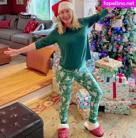 Angela Kinsey OnlyFans Thumbnail #lpKkofKfvn
