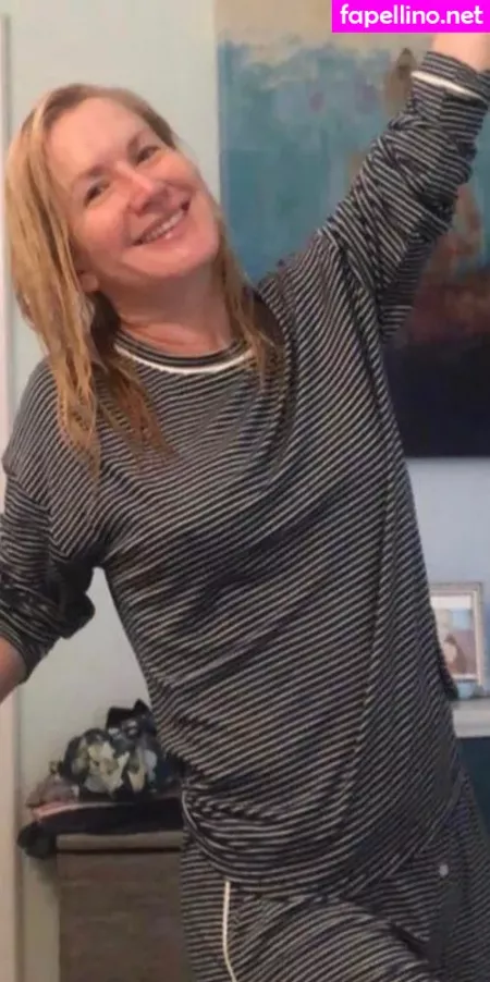 Angela Kinsey OnlyFans Thumbnail #pOMullcVjn