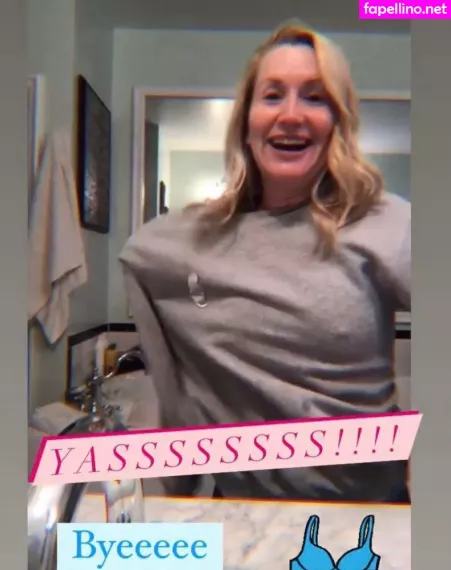 Angela Kinsey OnlyFans Thumbnail #rDJ0DKYE3W
