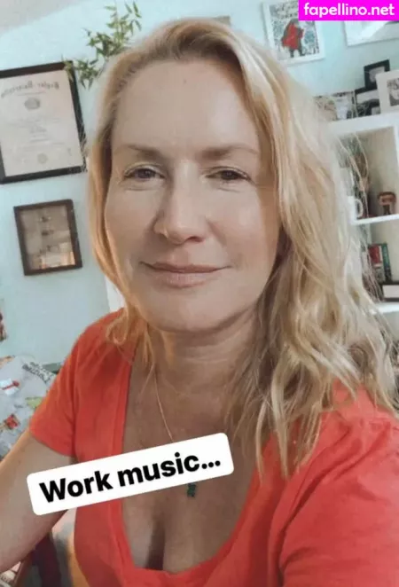 Angela Kinsey OnlyFans Thumbnail #uqHKhVSdpx