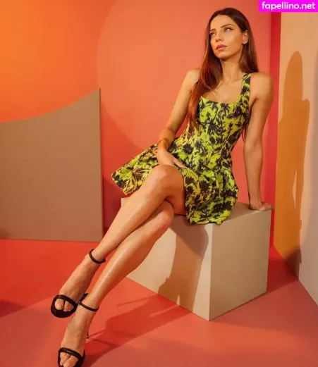 Angela Sarafyan OnlyFans Thumbnail #vJgX59ixq4