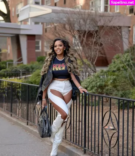 Angela Simmons OnlyFans Thumbnail #LaMBY3c9R4