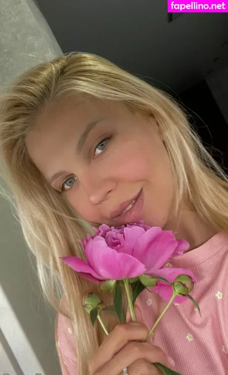 Angela Smith OnlyFans Thumbnail #pU6Jxod6BU