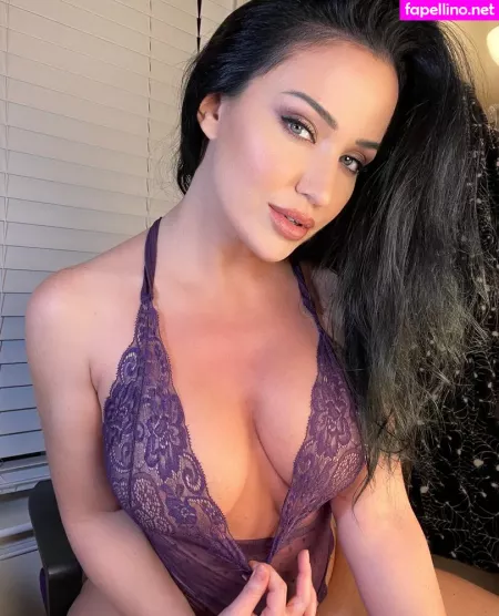 Angela Sommers OnlyFans Thumbnail #LpNVCQcPCs
