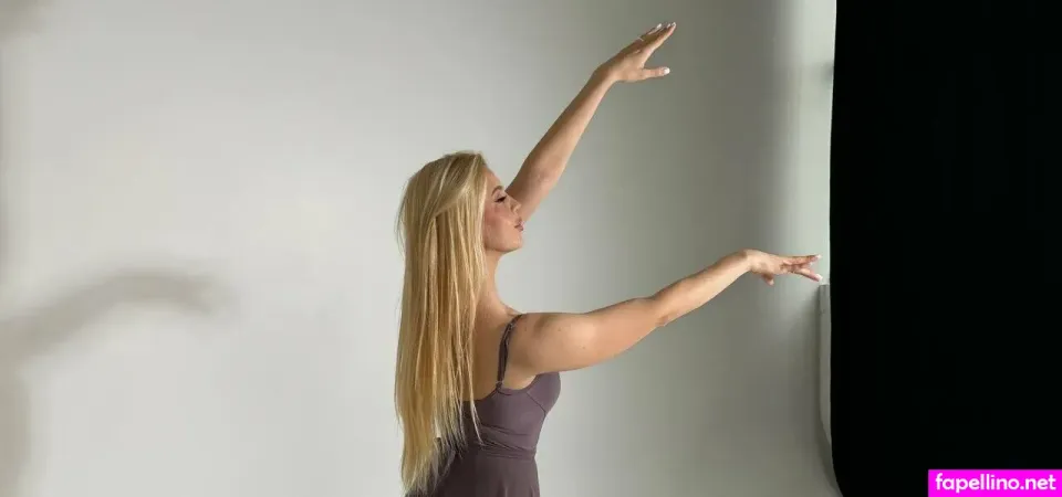 Angelaassmith OnlyFans Thumbnail #v23hZiP2fu