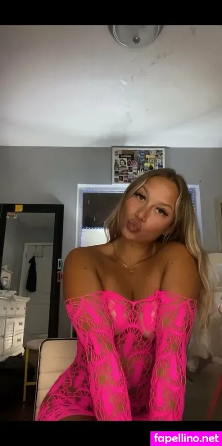 Angelacandiceee OnlyFans Thumbnail #aX2PM7u7nz