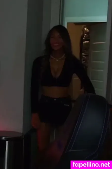 Angelaoreo 1 OnlyFans Thumbnail #j9fNNwe1S1