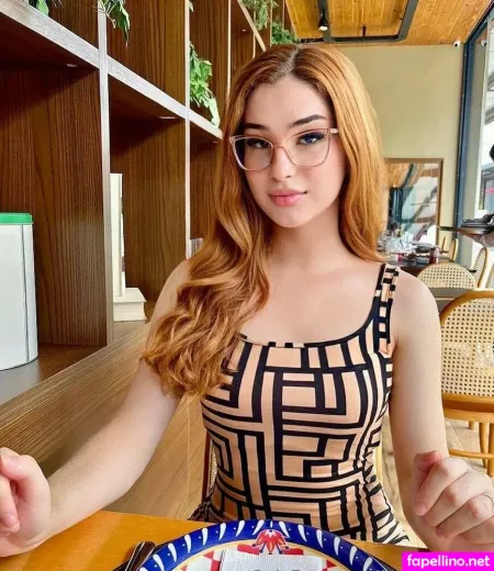 Angelaperes OnlyFans Thumbnail #saCO03kXye