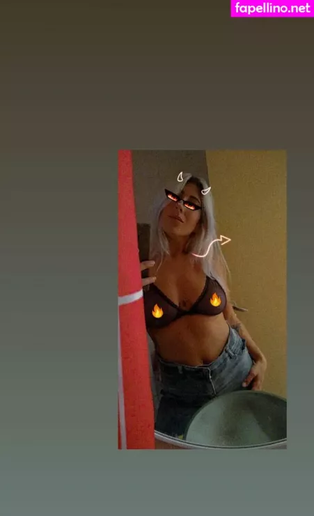 Angelbetween OnlyFans Thumbnail #QCRGILxKV9