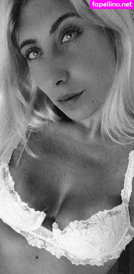 Angelbetween OnlyFans Thumbnail #V4t8PsJ4lD