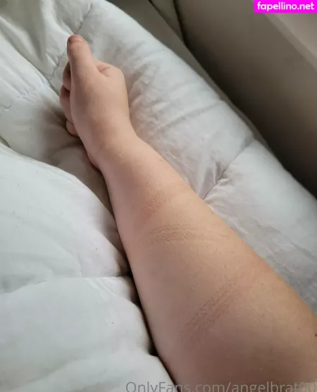 Angelbrat00 OnlyFans Thumbnail #IDKGav0L8g