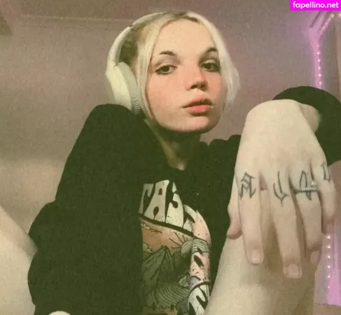 Angele Mhr OnlyFans Thumbnail #gEzHZRUinX