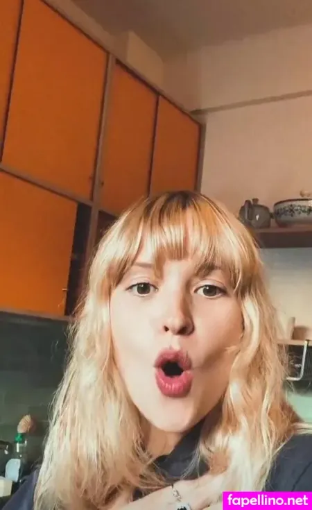 Angele Van Laeken OnlyFans Thumbnail #9SzQZ6E4NM