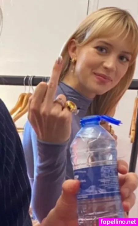 Angele Van Laeken OnlyFans Thumbnail #Omwho9slQZ