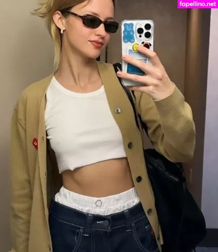 Angele Van Laeken OnlyFans Thumbnail #UYxW3DzSHx
