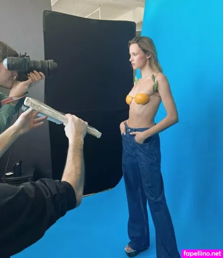 Angele Van Laeken OnlyFans Thumbnail #ZYqQU6jB3b