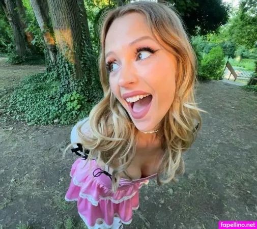 Angele Van Laeken OnlyFans Thumbnail #y4q40VJk45