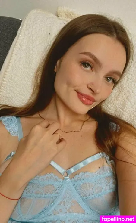 Angelelizabeth28 OnlyFans Thumbnail #YS1yNz2XxN