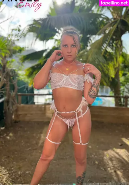 Angelemilyxxxx OnlyFans Thumbnail #8YE1AYFBbO