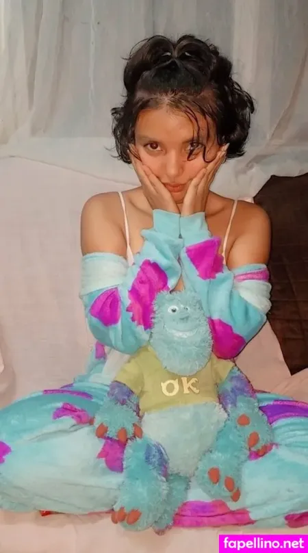 Angelesavilez OnlyFans Thumbnail #5YjVbPsAy4