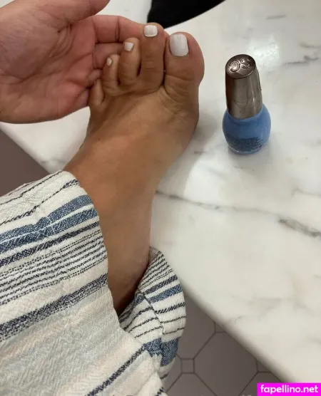 Angelfootcakes OnlyFans Thumbnail #ryyg8sEzHb