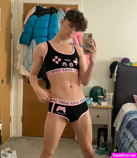Angelicboyofree 2 OnlyFans Thumbnail #Xs5kOYur2q