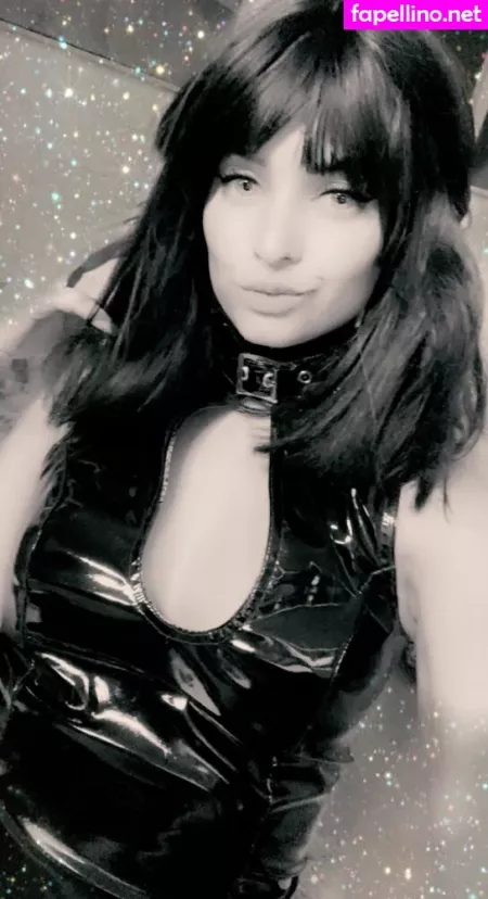 Angelikarougefree OnlyFans Thumbnail #DVYiEXWryF