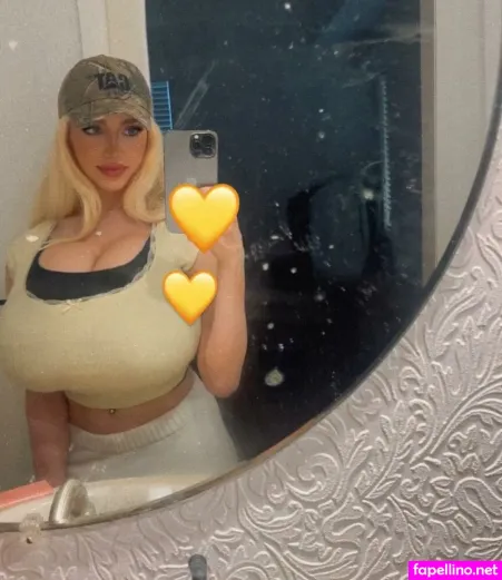 Angelina Caroline Lynn OnlyFans Thumbnail #8UN6kdhE0w